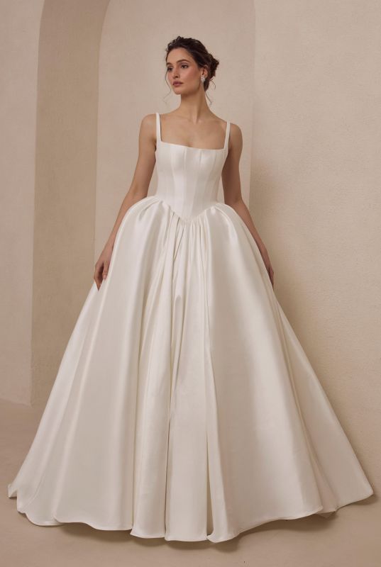 Size 10 Blanc B25240 Solara Ivory Gown - Ivory / 10 Size 10 Blanc B25240 Solara Ivory Gown - Ivory / 10