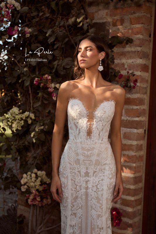 sorm86 カリーナドレス　新品未使用 アイボリー Donia Quinn / ドニアクイーン】 フラワーレース/ 袖あり/ 半袖