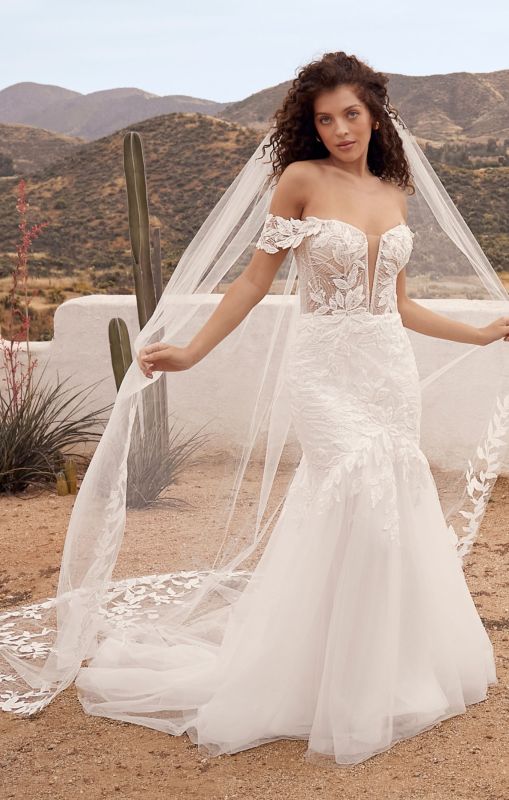 Casablanca Size 125" BL443V Ivory Veil Bridal Sense Casablanca Size 125" BL443V Ivory Veil Bridal Sense
