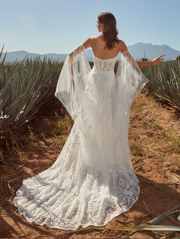 La Perle Size 12 LP2446 Cove Ivory Gown – Bridal Sense