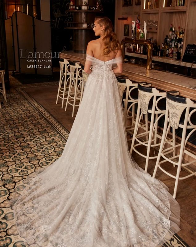 L'amour Size 16 LA22247 Leah Ivory Gown - Ivory / 16 L'amour Size 16 LA22247 Leah Ivory Gown - Ivory / 16