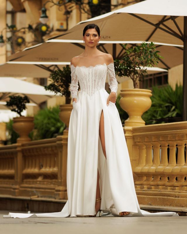 Size 14 Lore 5WBY11 Ivory Gown - Ivory / 14 Size 14 Lore 5WBY11 Ivory Gown - Ivory / 14