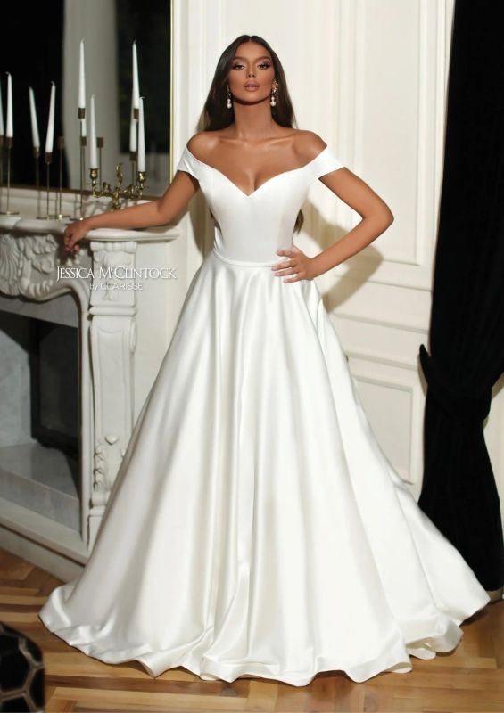 Size 6 Private Collection 600546 Ivory Gown Size 6 Private Collection 600546 Ivory Gown