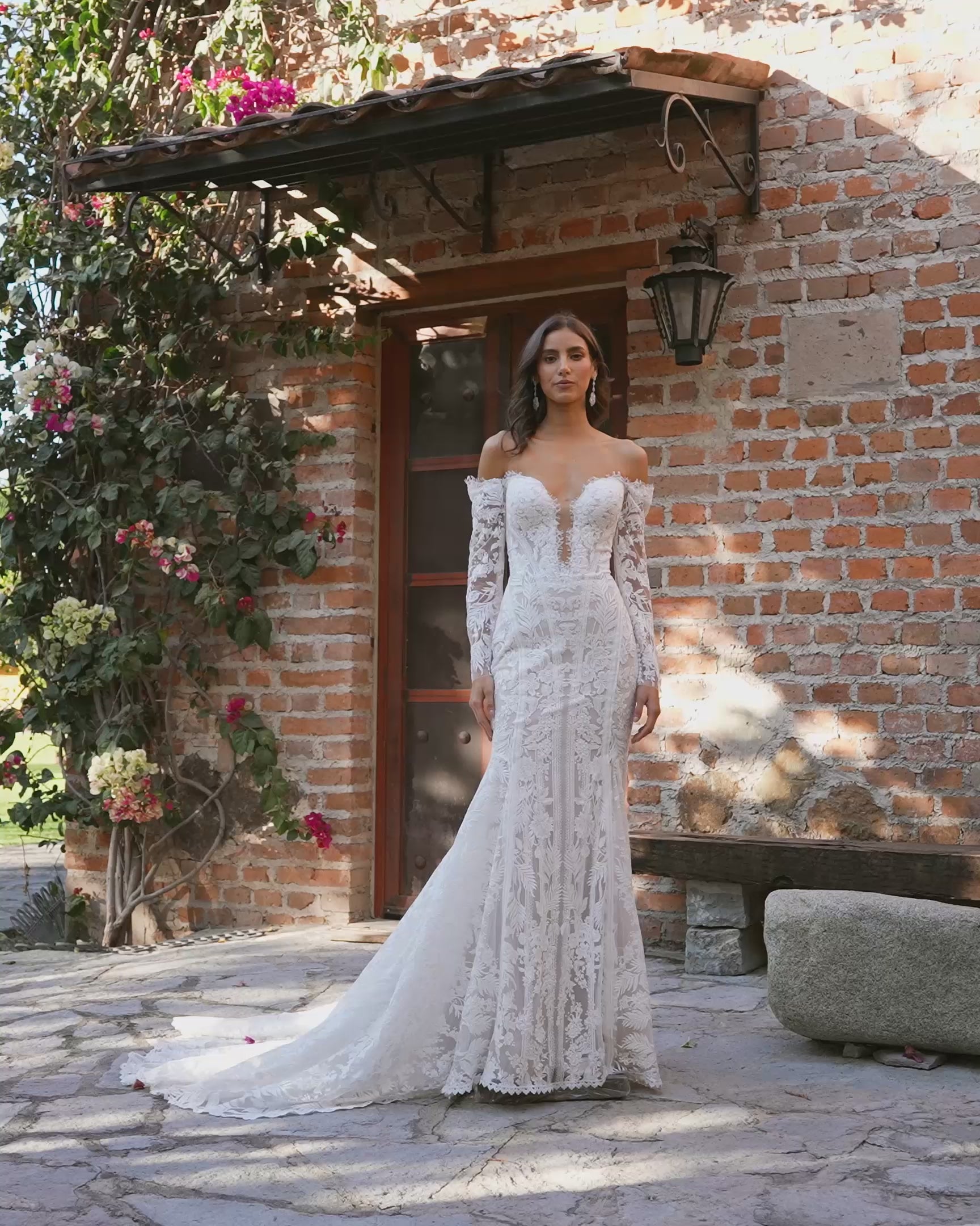 Size 14 La Perle LP2431 Charisma Ivory/Light Nude Gown – Bridal Sense