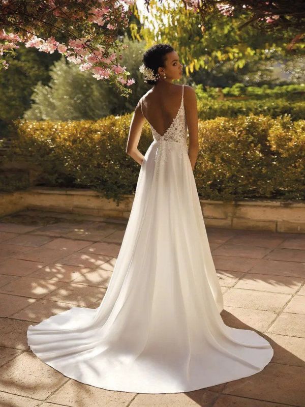 Size 14 W1 White One Flirts Off White Gown Bridal Sense Size 14 W1 White One Flirts Off White Gown Bridal Sense